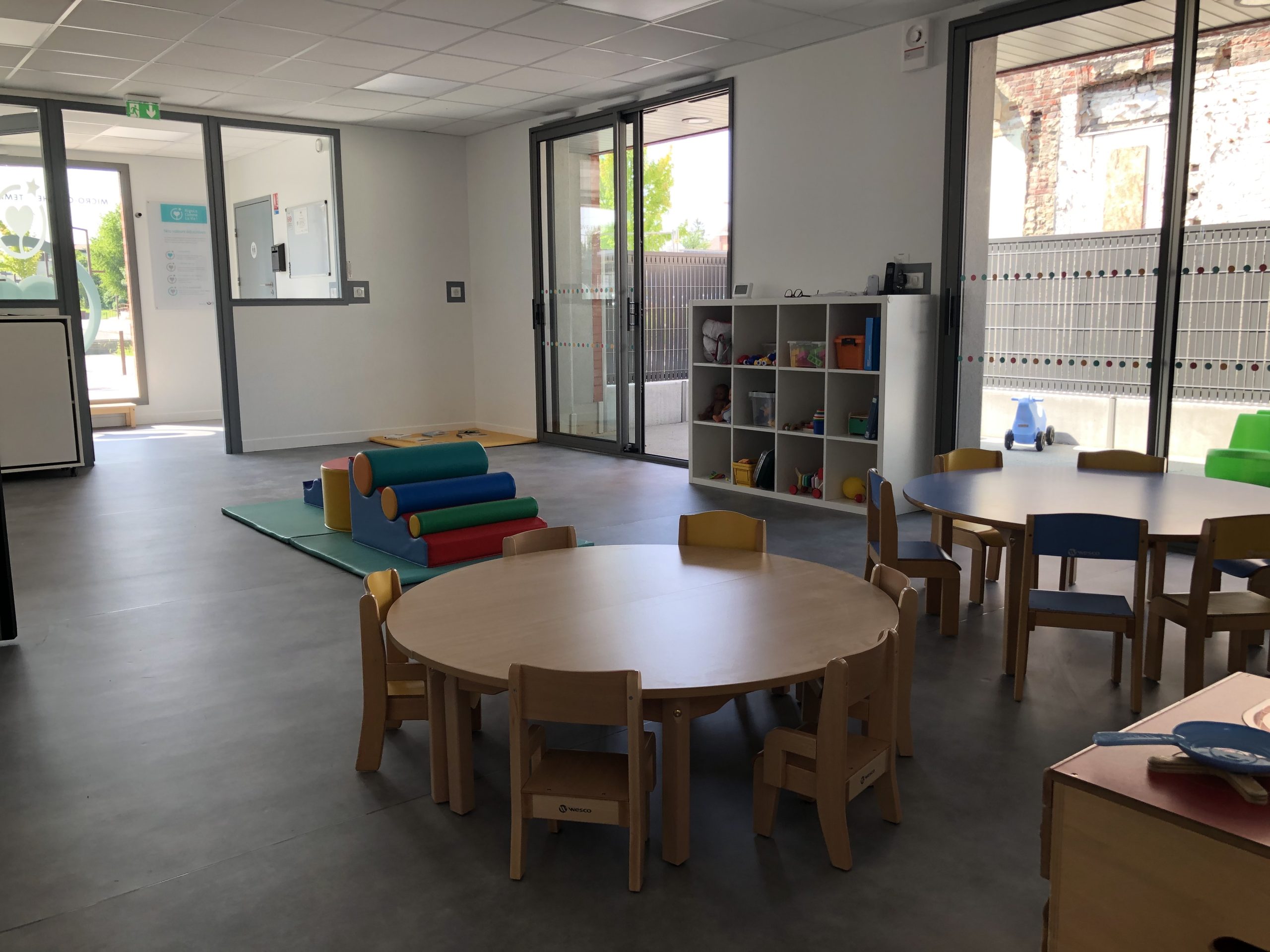 Espace de vie dans la micro crèche à Templeuve, Rigolo Comme La Vie