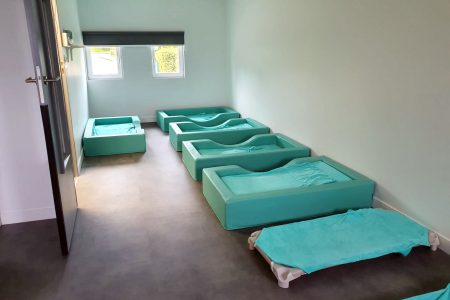 dortoir dans la crèche à Vezin le Coquet
