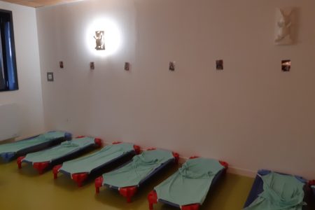 Dortoir dans la crèche à Lallaing, Rigolo Comme La Vie