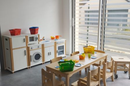 Cuisine dans la micro-crèche de Bais