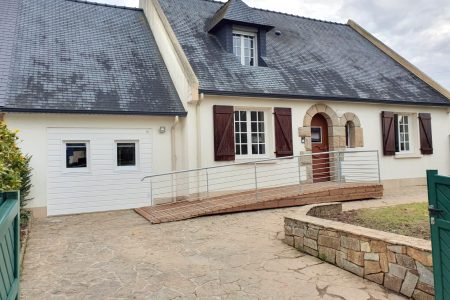 façade de la crèche à Vezin le Coquet