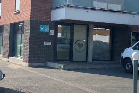 Façade de la micro-crèche à Hem, Rue des écoles