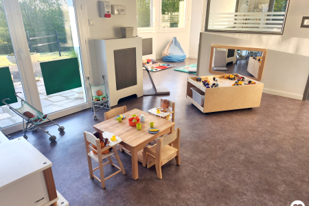 Espace de vie dans la micro-crèche à Lécousse