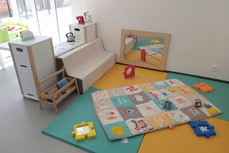 Jeux dans la crèche à Remaucourt, Rigolo Comme La Vie