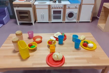 Jeux dans la crèche de Saint-Parres-Aux-Tertres