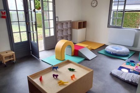 crèche à Vézin le Coquet, Rigolo Comme La Vie