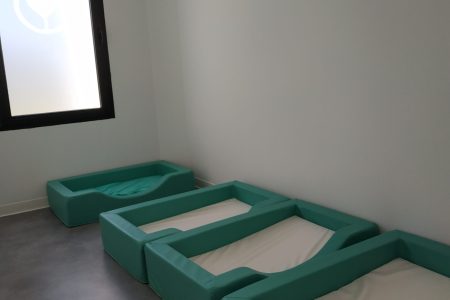 dortoir dans la micro-crèche à Baisieux