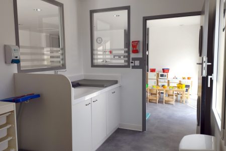 Salle de change à la crèche Rigolo Comme La Vie de Bais