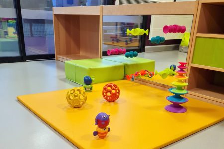 Jeux dans la crèche à Grande Synthe