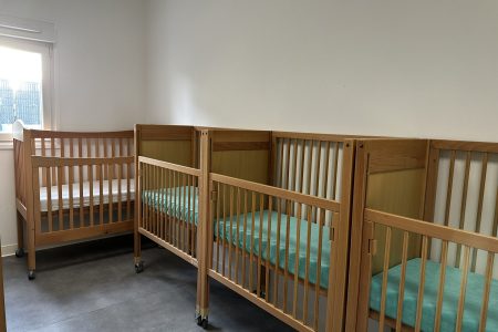 lits bébés dans la crèche Rigolo Comme La vie à Hem, rue Colbert