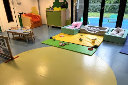 Tapis dans la crèche à Loos