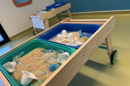 Bac à sable dans la crèche à Loos